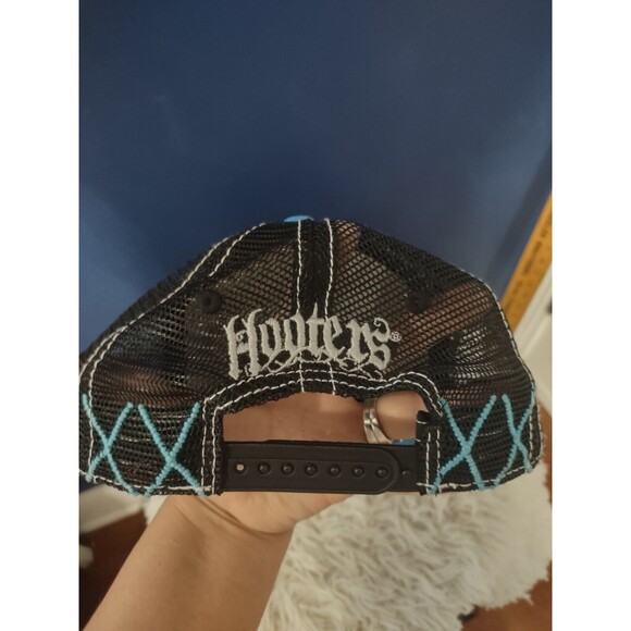 Hooters Trucker Baseball Hat Cap Snap Back One Size Blue Teal Rhinestone - Picture 7 of 8